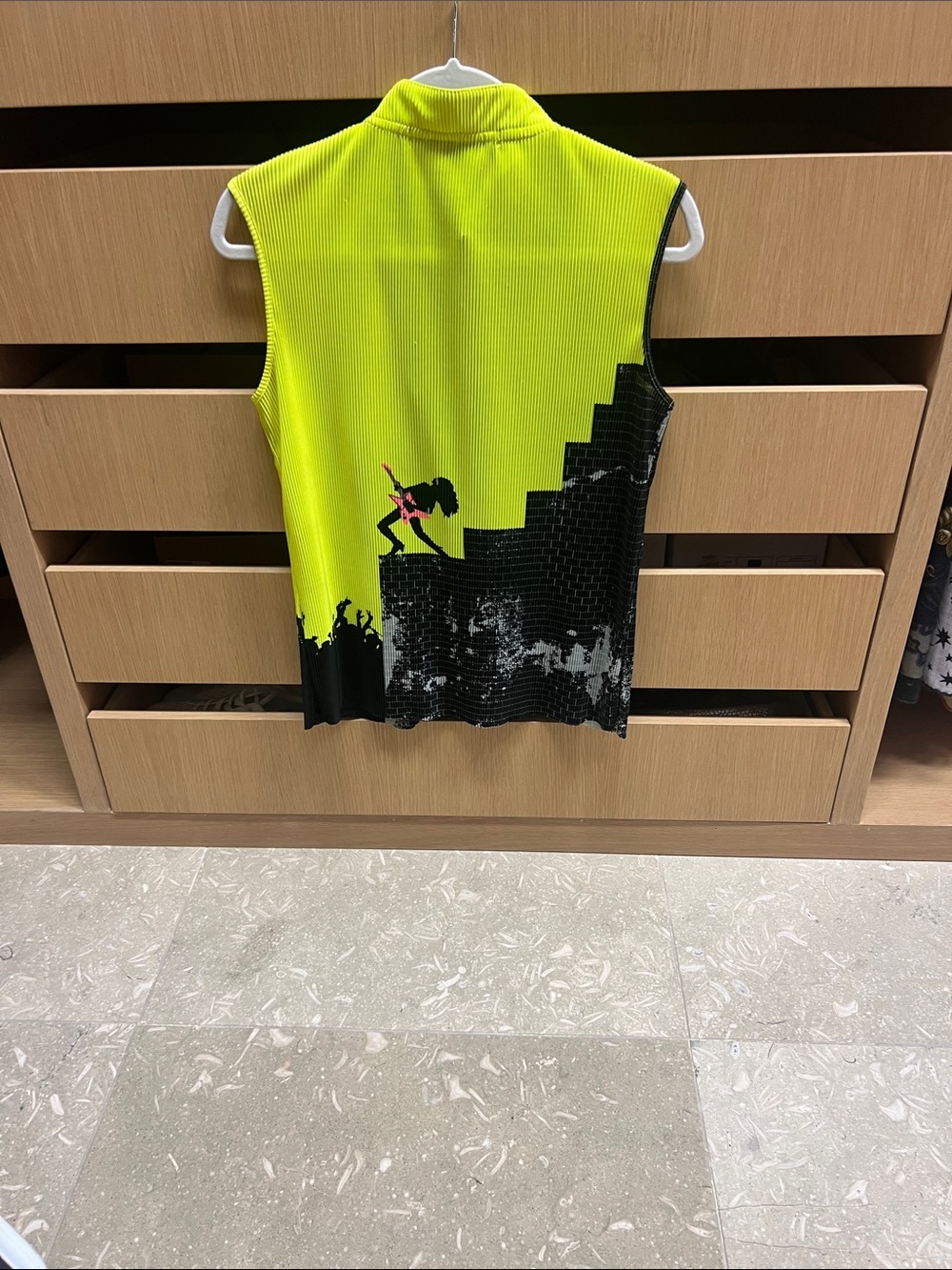 jamie sadock Neon Yellow and Black Graphic Zip Mock Sleeveless Top - Picture 3 of 3